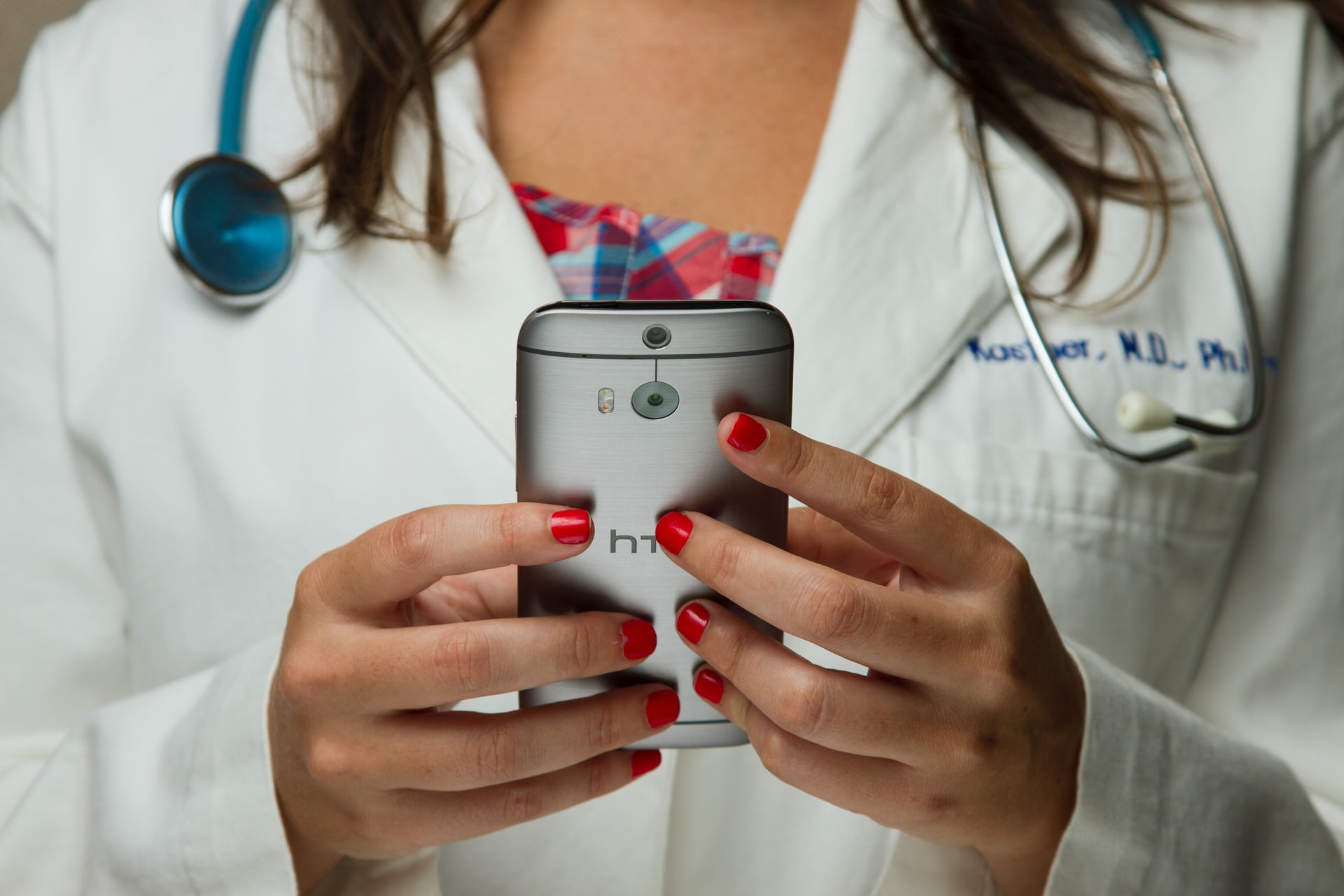Mobile App in the Healthcare Industry & Benefits for Healthcare Professional